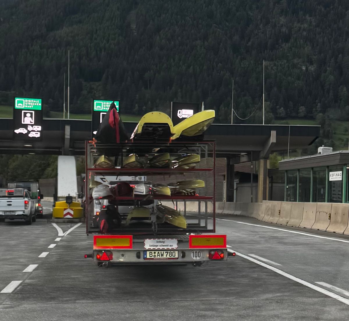Die Boote auf grosser Fahrt
